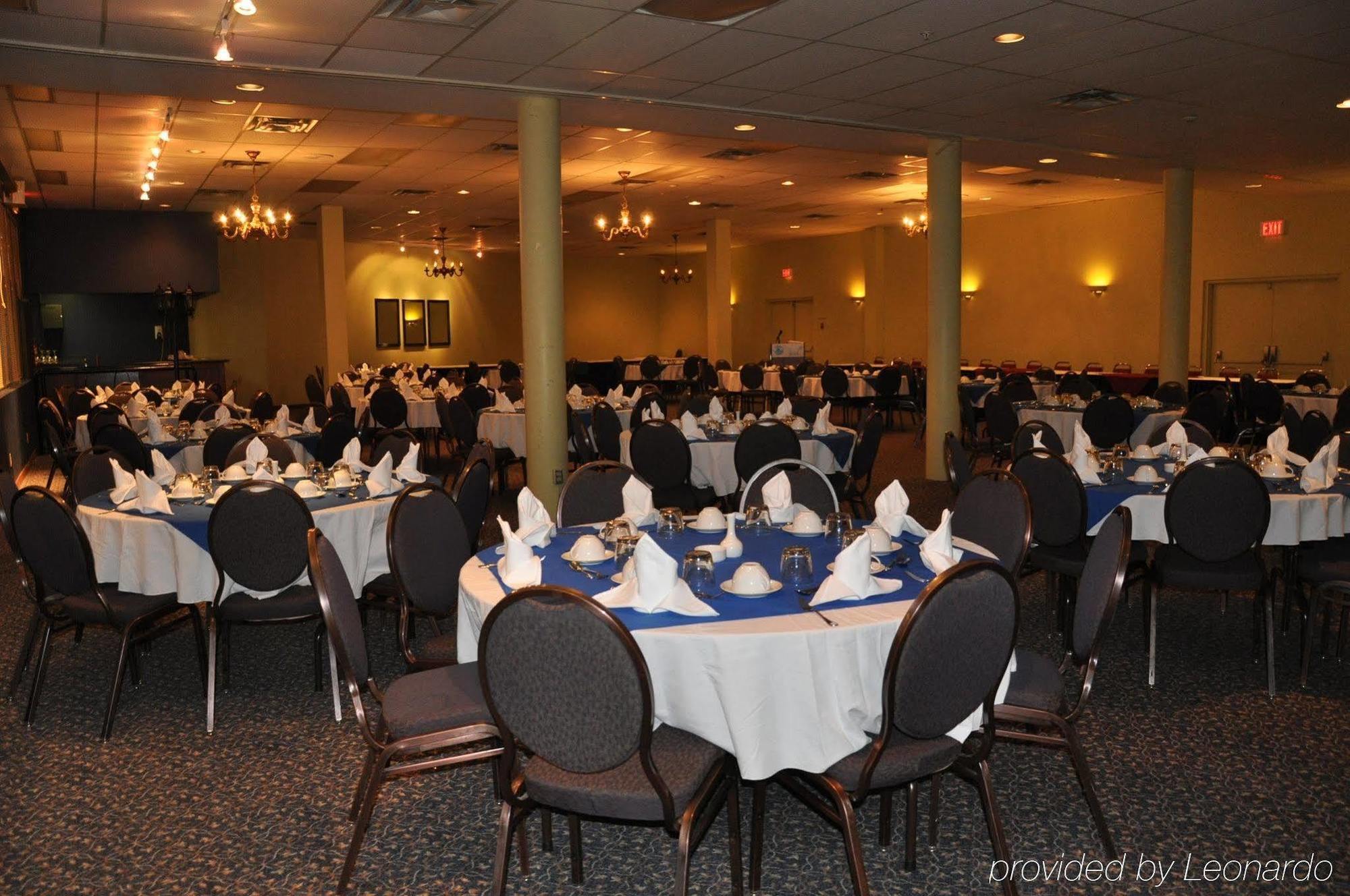 Sea To Sky Hotel And Conference Centre Squamish Restaurant photo